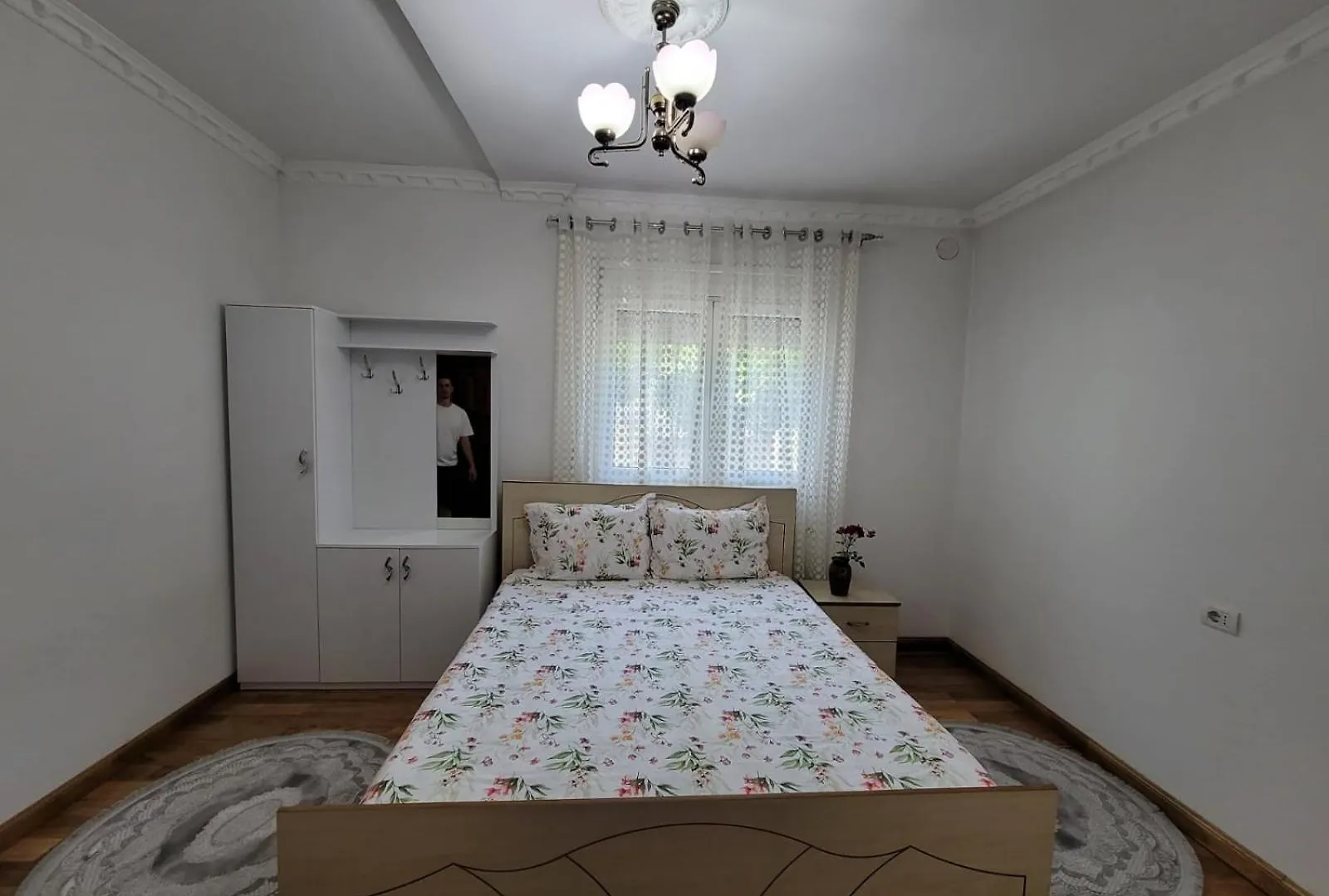 Rum i privatbostad Private Room On A Shared Apartament Near Durres Beach Albanien
