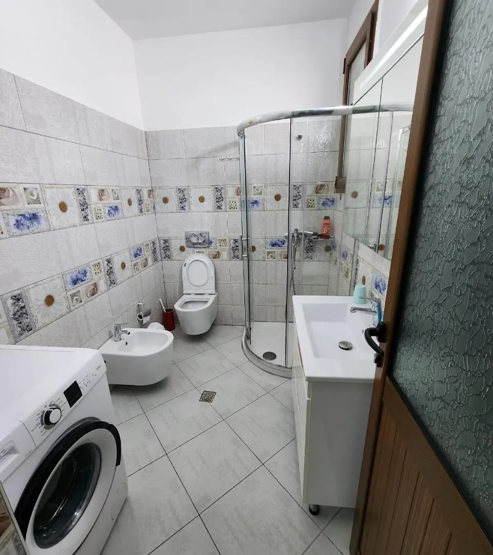 Private Room On A Shared Apartament Near Durres Beach 0*,