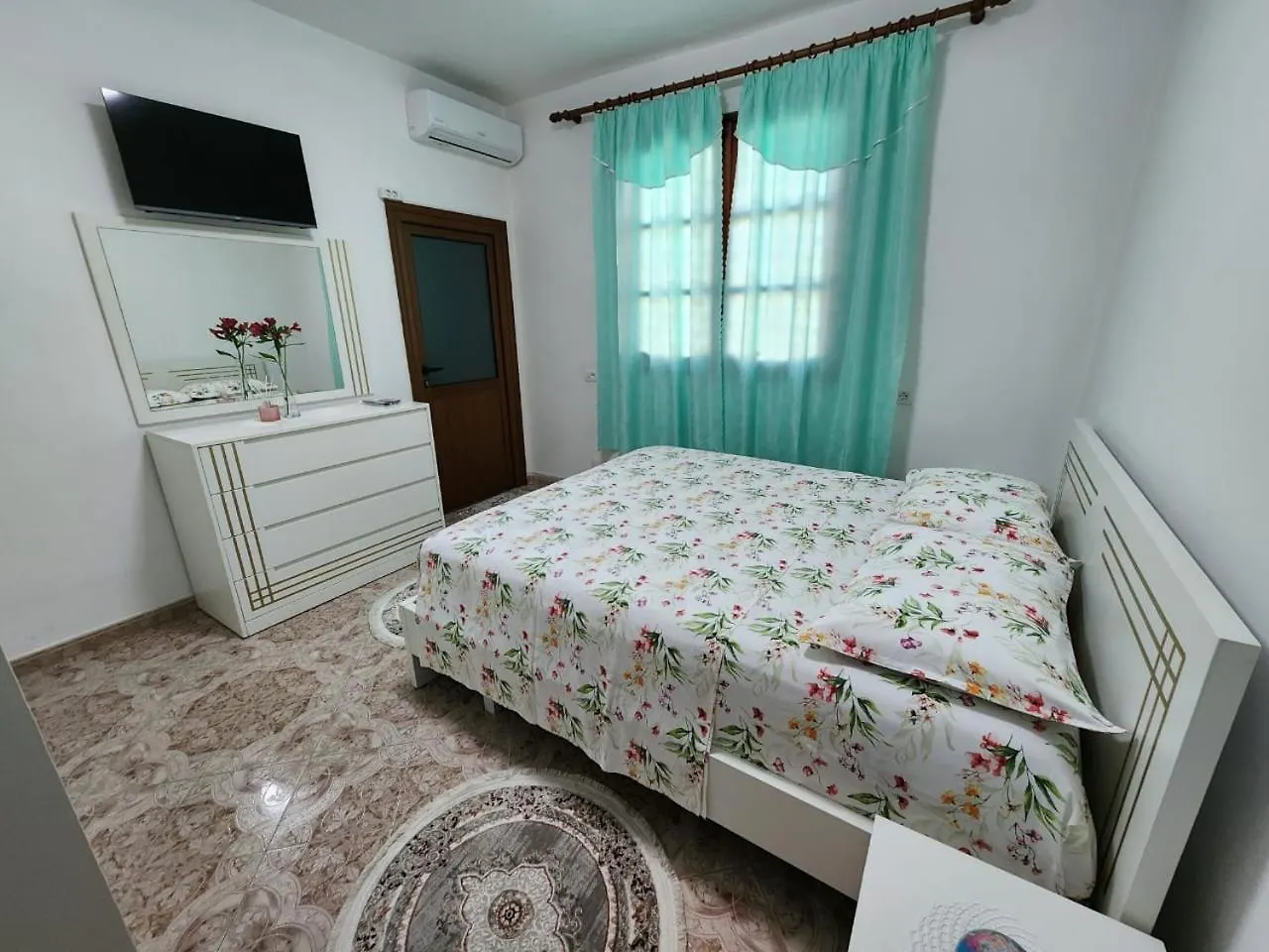 Private Room On A Shared Apartament Near Durres Beach Privat bolig